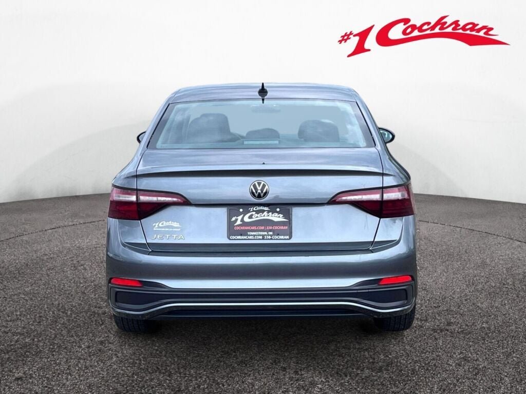 Used 2024 GRY/Grey Volkswagen S image 8