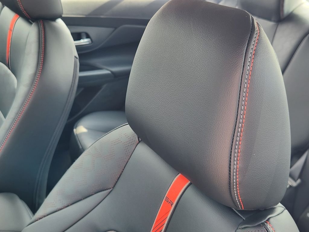 New 2026 Aspen White TriCoat / Super Black Two-tone Nissan SR image 15