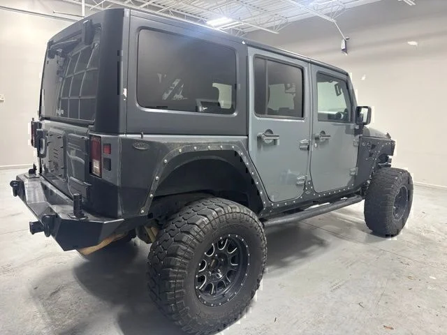 Used 2014 Gray Jeep Unlimited Rubicon image 5