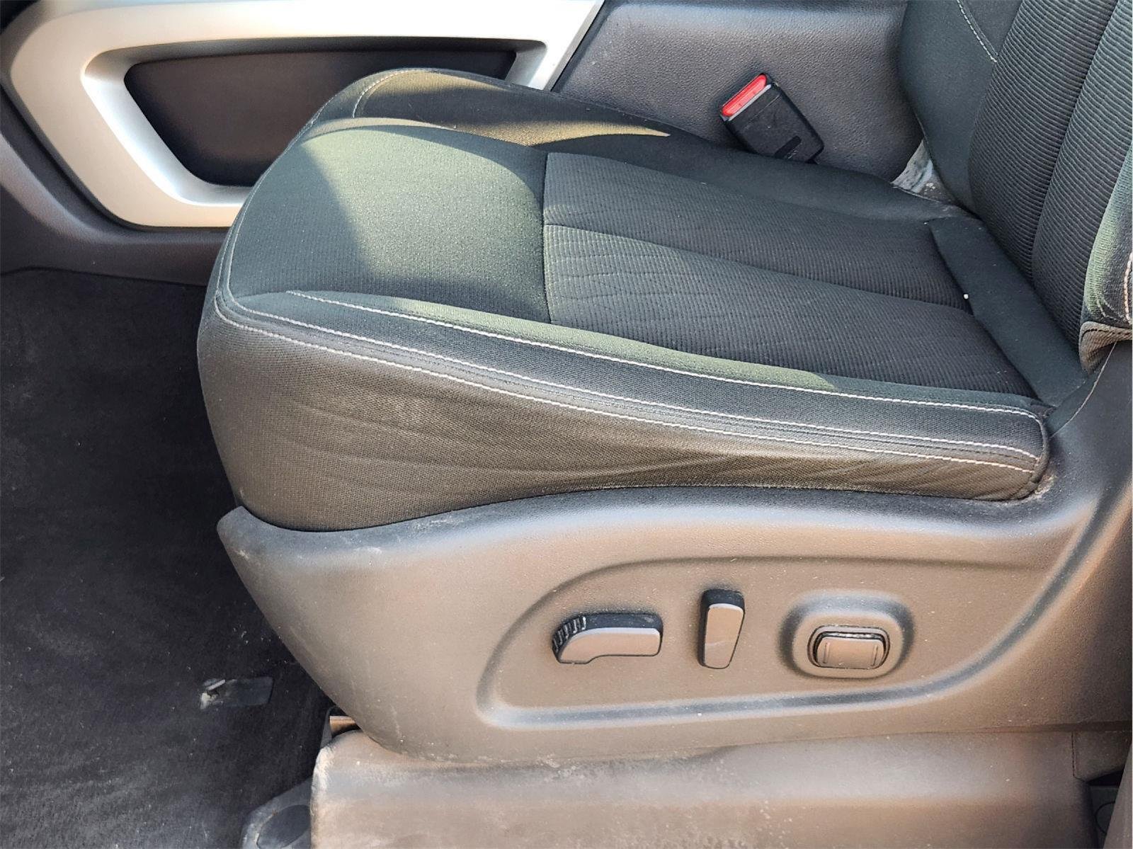 Used 2019 Glacier White Nissan SV image 23