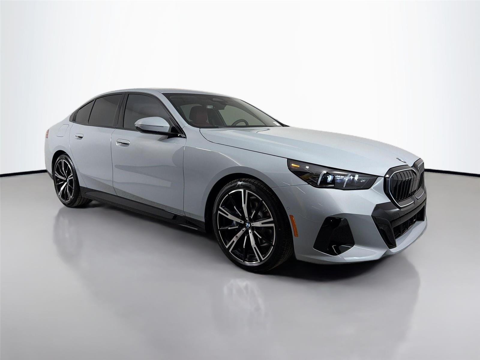 New 2027 Brooklyn Grey Metallic BMW 530i image 5