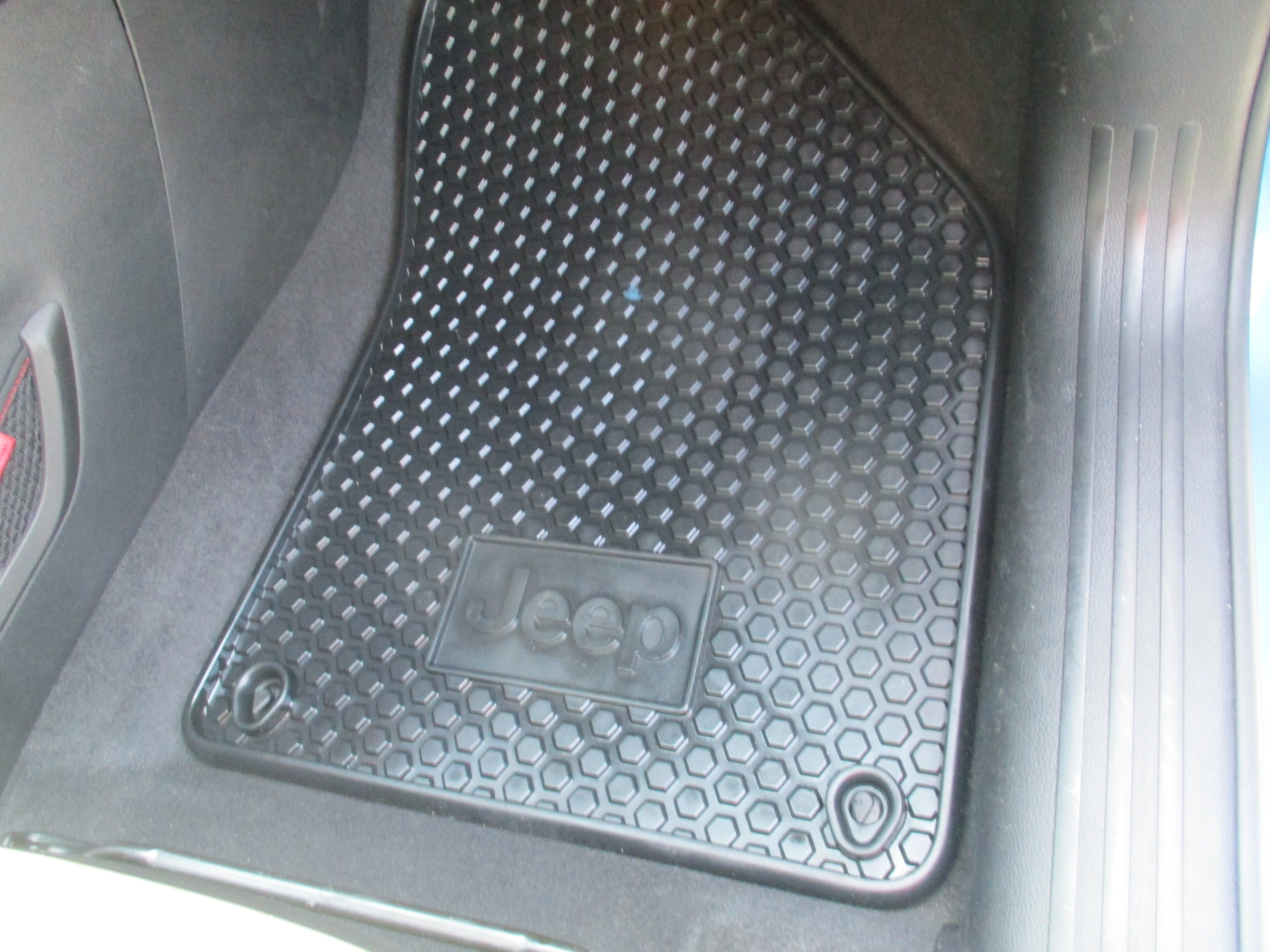 Used 2022 Hydro Blue Pearlcoat Jeep Trailhawk image 38
