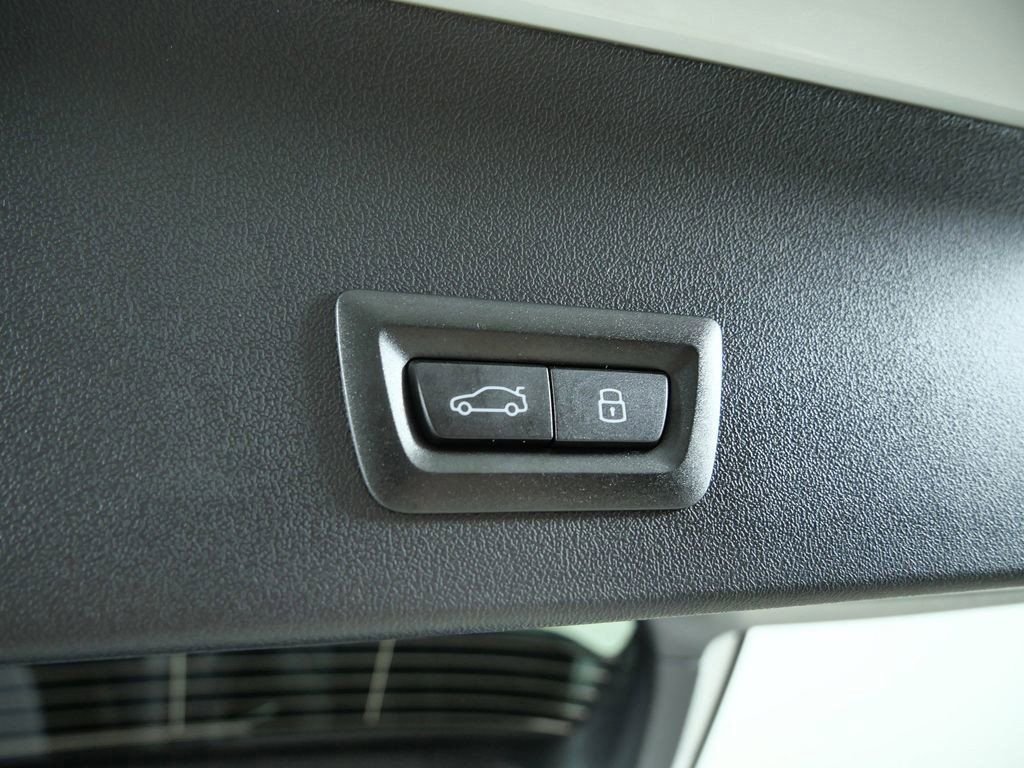Used 2026 Alpine White BMW 30 xDrive image 15