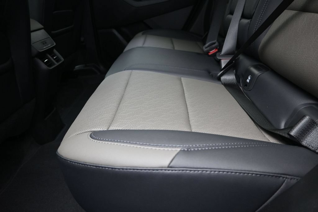 2027 Chevrolet Equinox LT - Photo 16