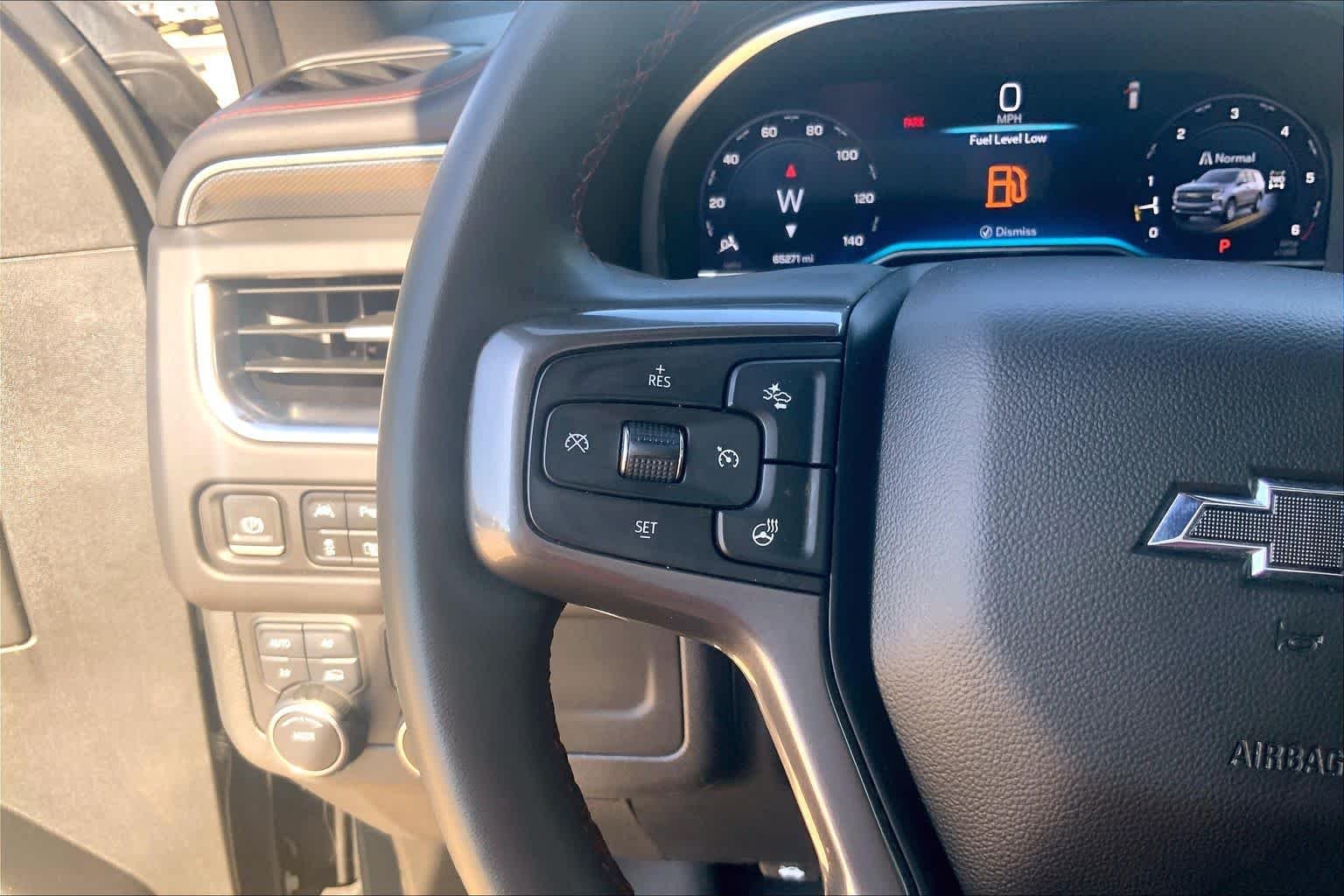 2023 Chevrolet Suburban RST - Photo 22