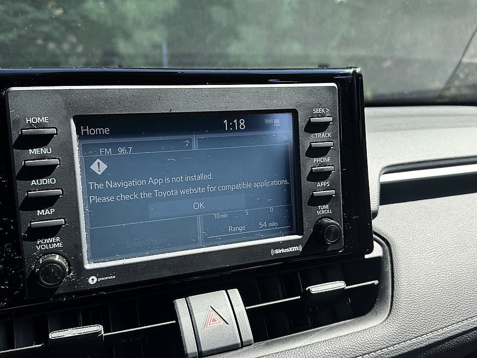 Used 2021 Silver Sky Metallic Toyota XLE image 19