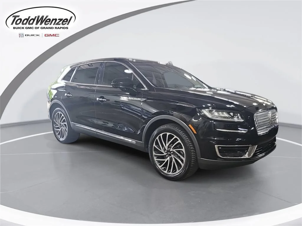 Certified Used 2019 Black Lincoln Reserve image 1