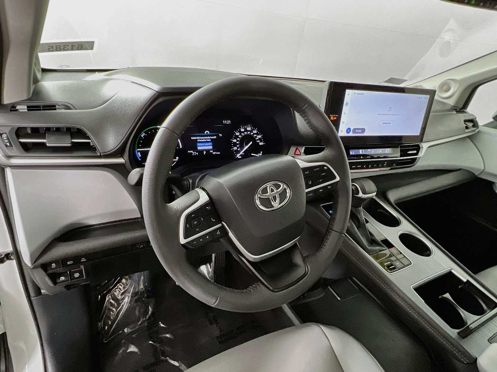 Certified Used 2026 Wind Chill Pearl Toyota XLE image 11