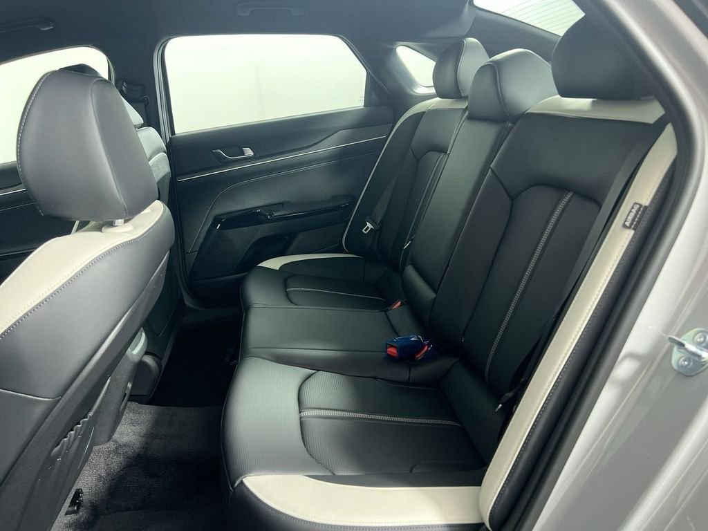 New 2026 Wolf Gray Kia GT-Line AWD image 28