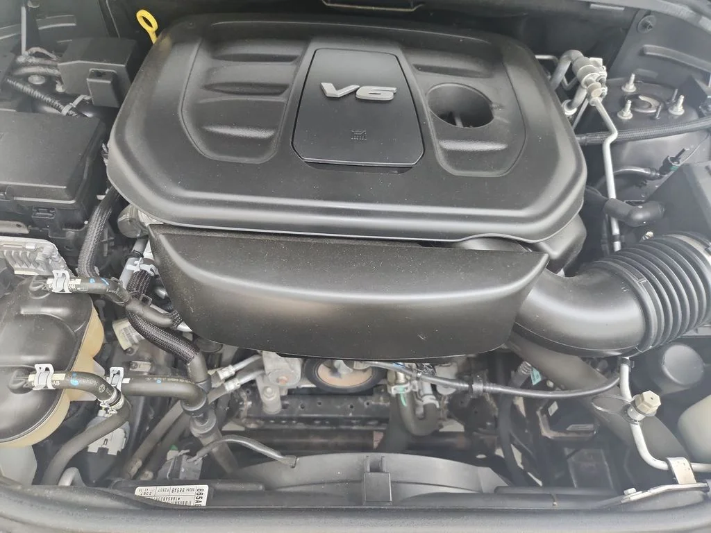 Certified Used 2018 Gray Jeep Limited image 40