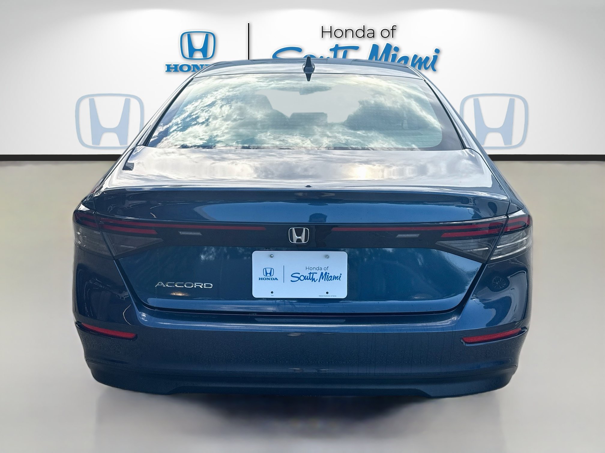 Certified Used 2025 Canyon River Blue Metallic Honda 1.5T SE image 6