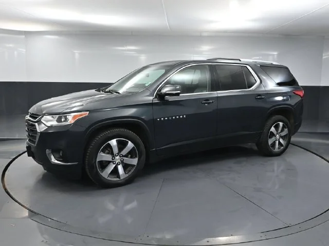 Used 2018 Gray Chevrolet 3LT image 7