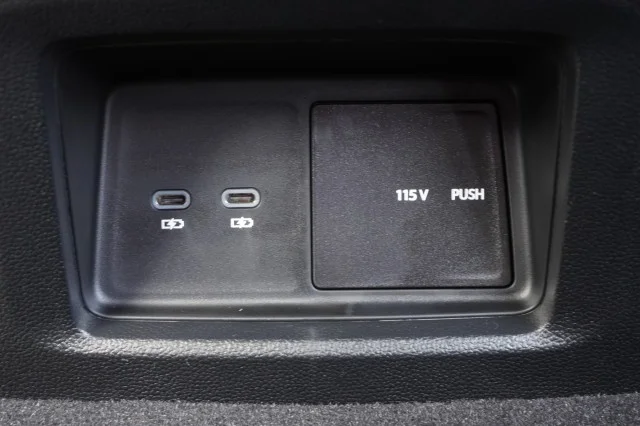 New 2026 Pure Gray Volkswagen 2.0T SE w/Technology image 25