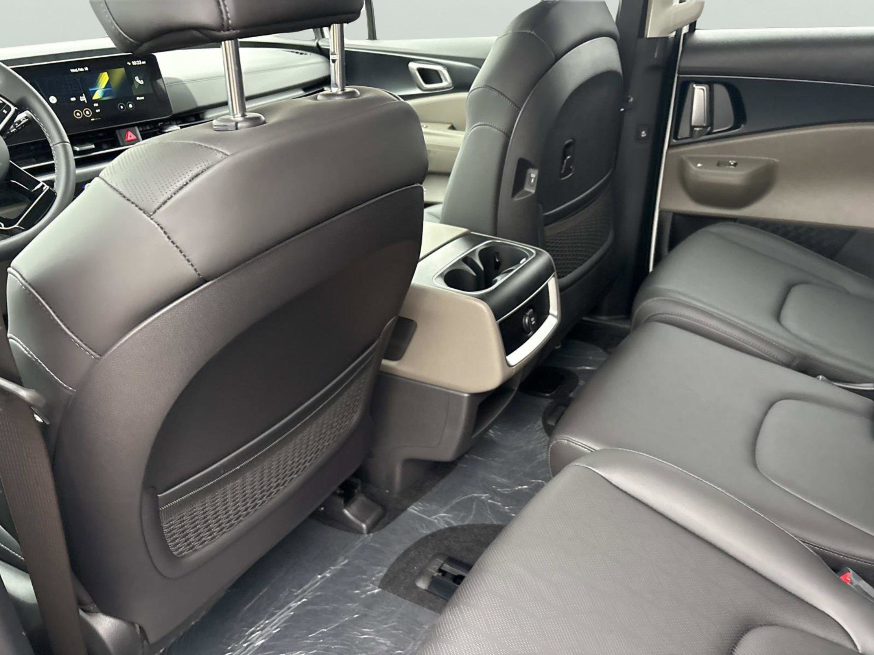 New 2026 Snow White Pearl Kia LXS image 12
