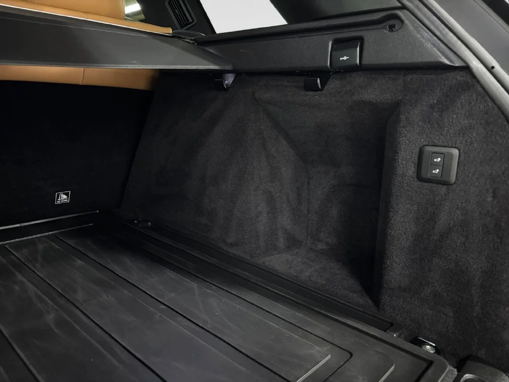 Used 2019 Blue Land Rover Supercharged image 50