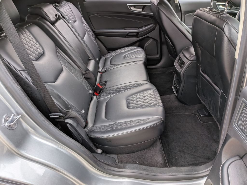 Used 2024 Silver Ford Titanium image 17
