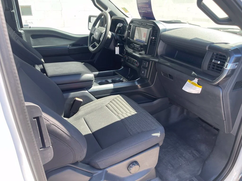 Used 2023 White Ford XL image 29