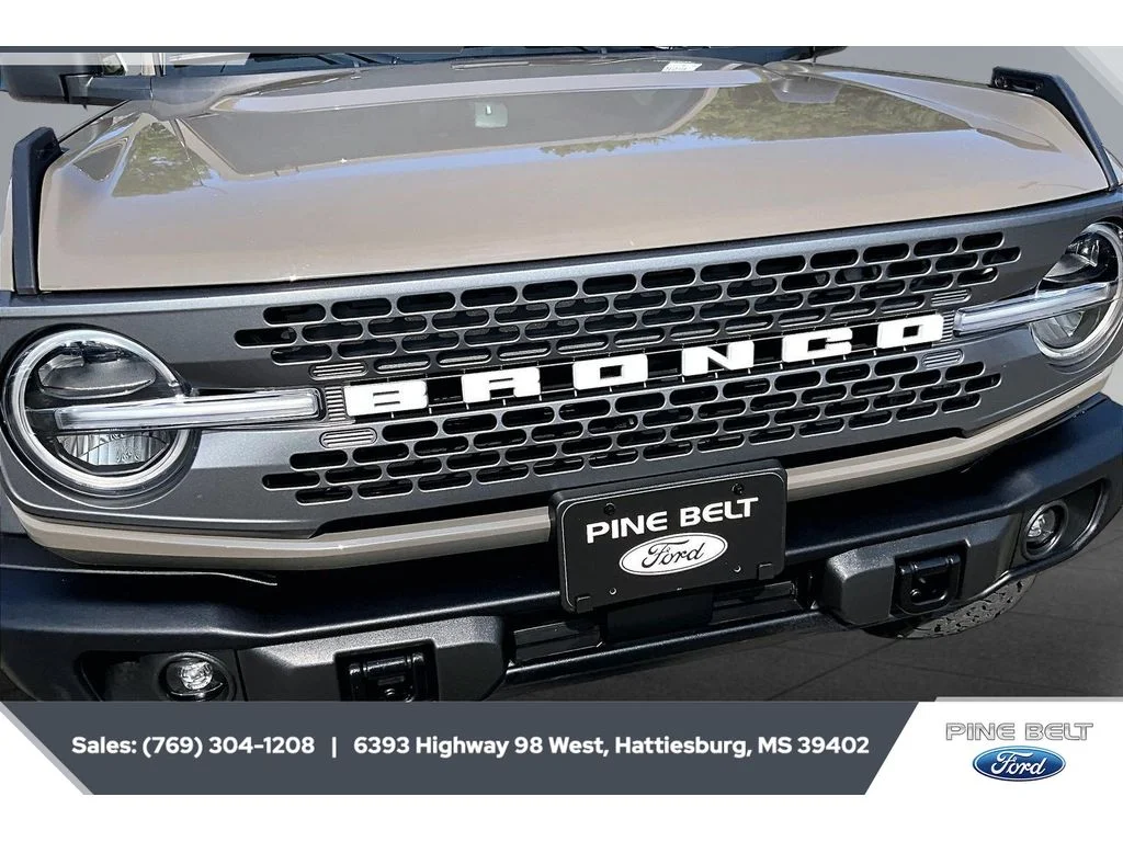 Used 2025 GRAY Ford Badlands image 22