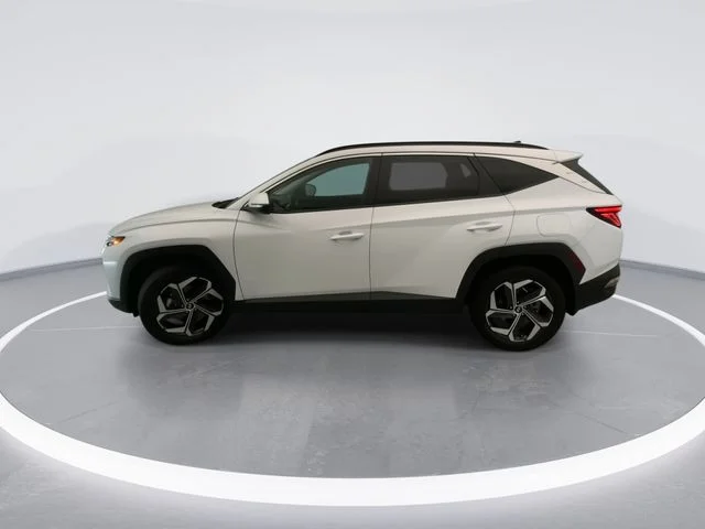 Used 2023 White Hyundai SEL Convenience image 9