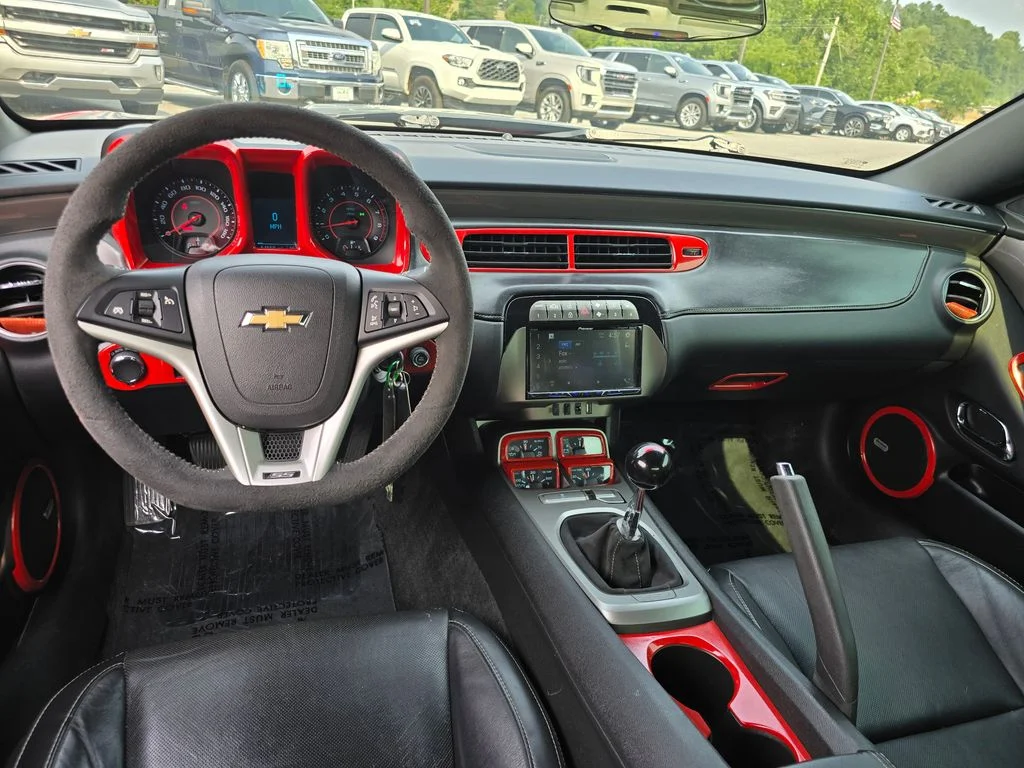 Used 2013 Red Chevrolet SS image 5