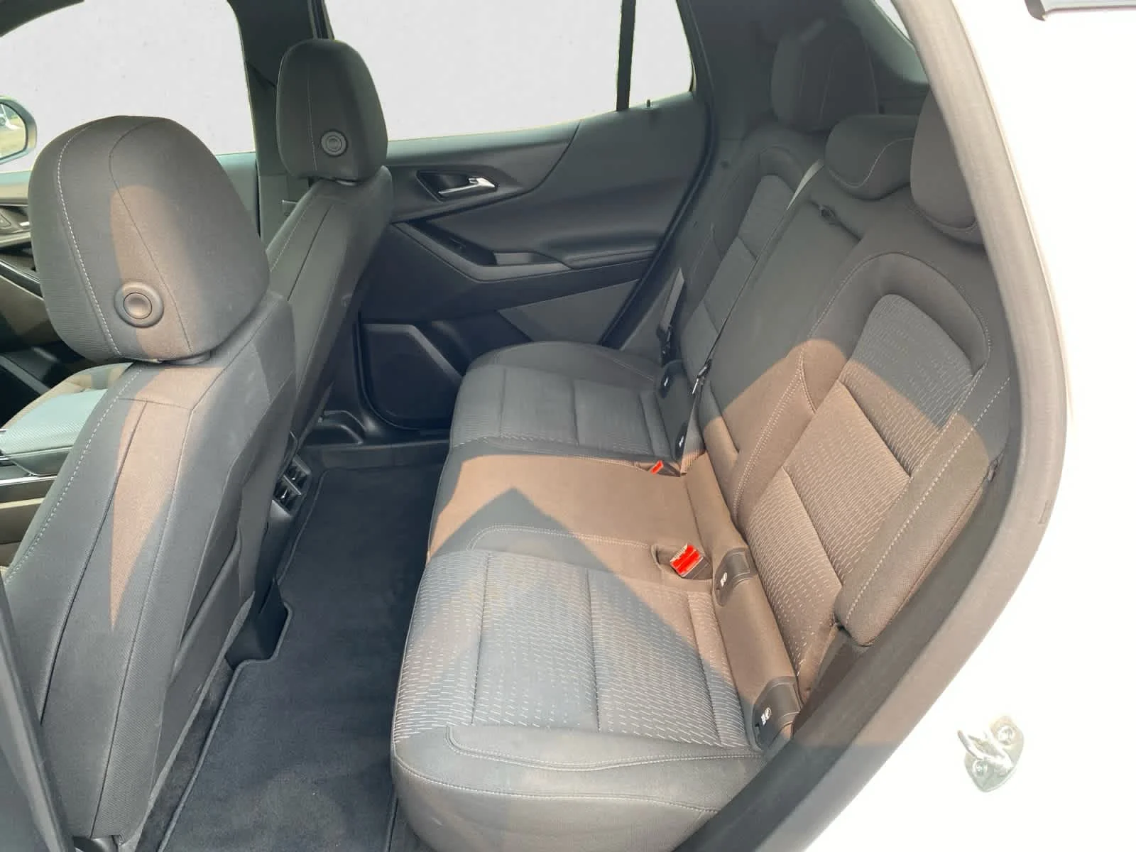 Used 2025 Summit White Chevrolet FWD LT image 20