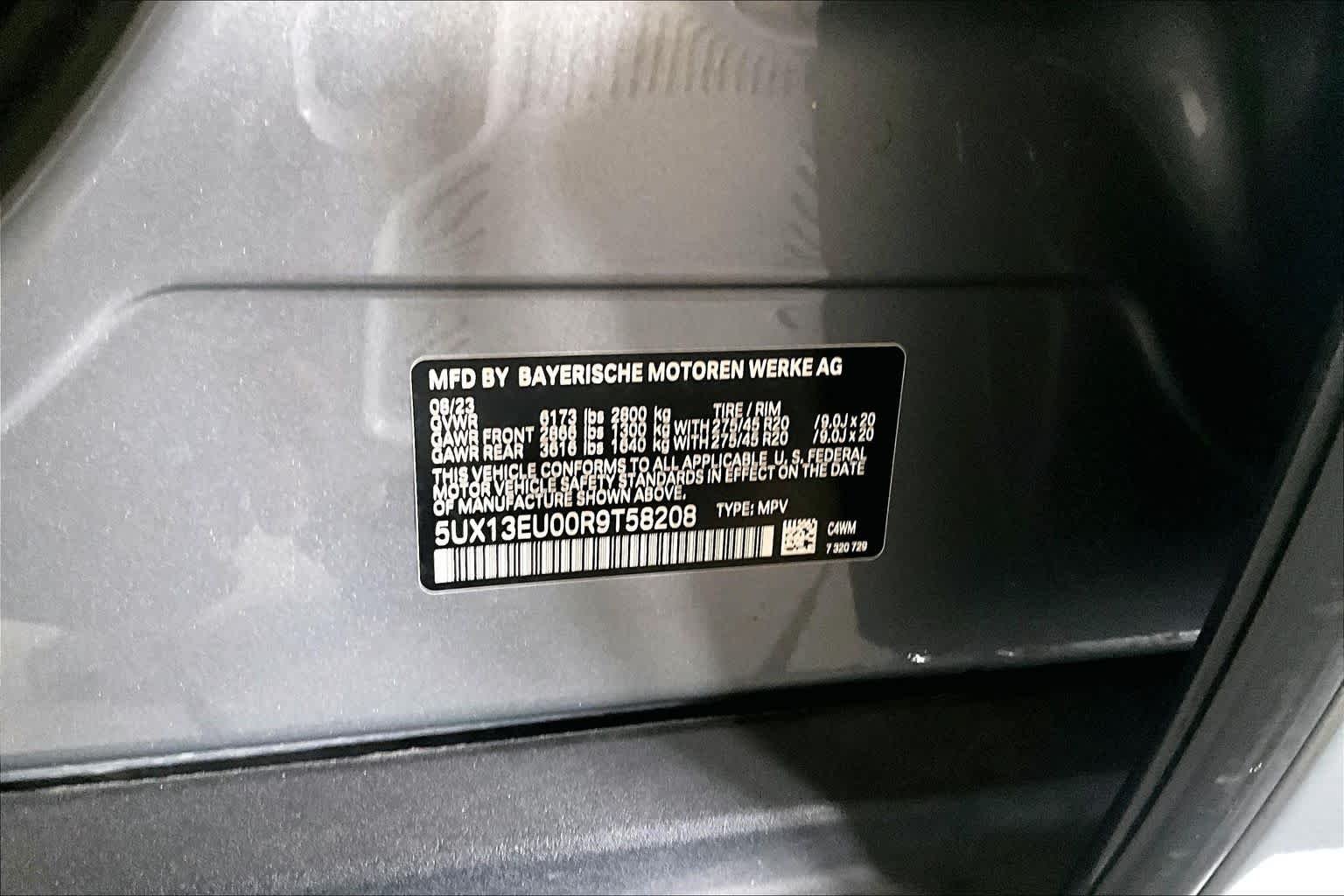 Used 2024 Skyscraper Grey Metallic BMW sDrive40i image 30