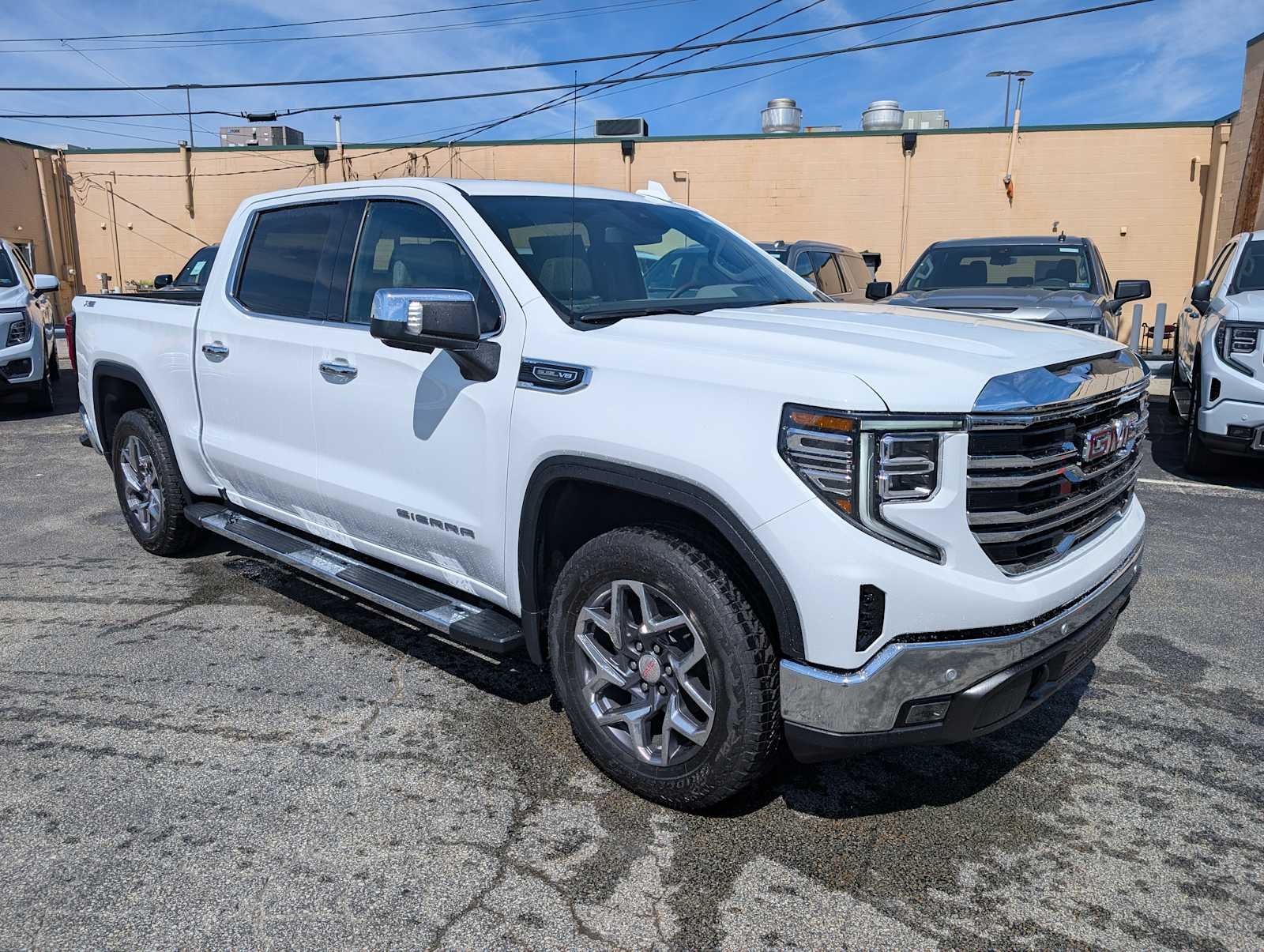 2026 GMC Sierra 1500 SLT - Photo 6