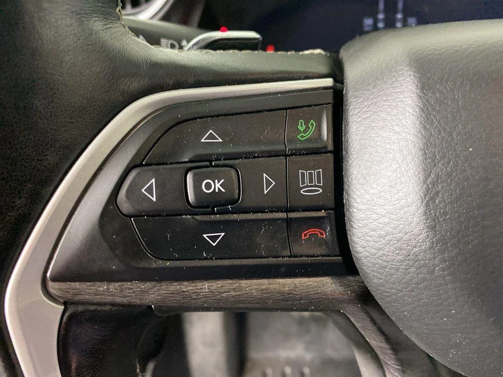 Used 2021 Bright White Clearcoat Jeep Limited image 18