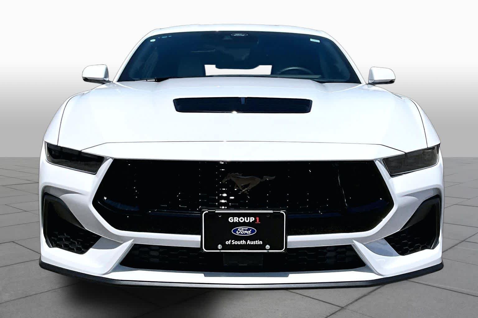 Certified Used 2025 Oxford White Ford GT Premium image 4