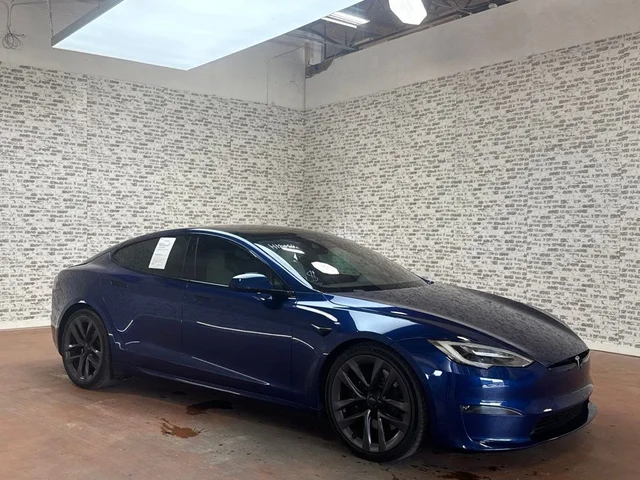 2021 Tesla Model S Plaid