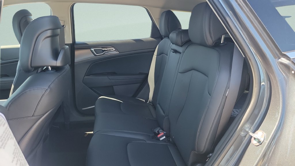 New 2027 Gravity Gray Kia EX image 10