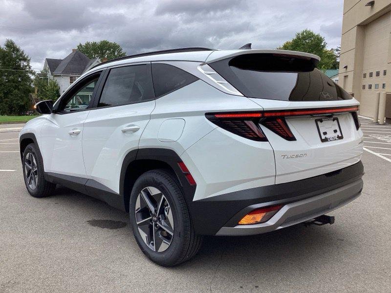 New 2026 White Hyundai SEL Convenience image 6