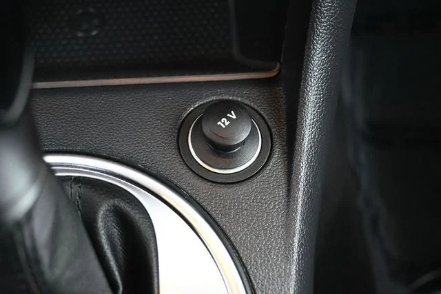 Used 2013 Silver Volkswagen 2.5L image 21