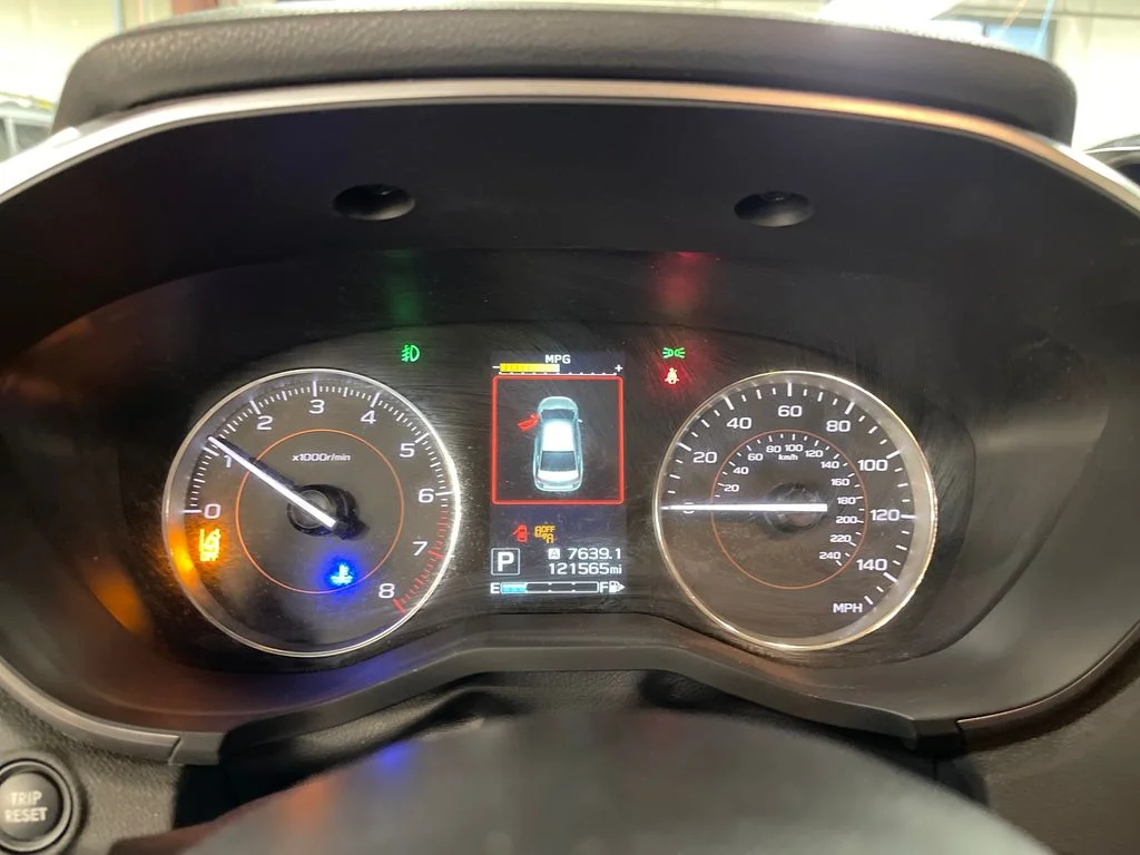 Used 2019 Silver Subaru 2.0i Limited image 21