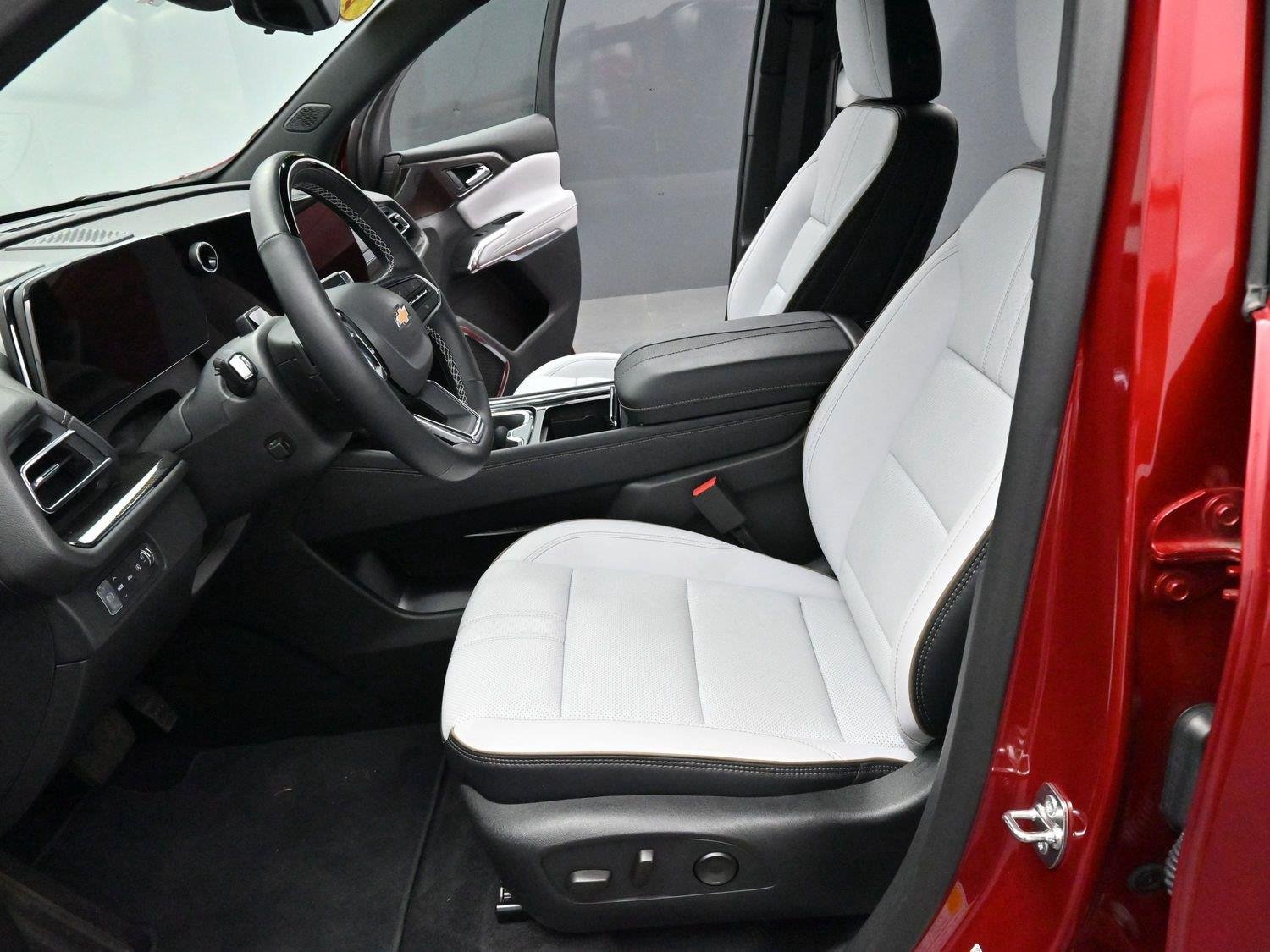 Used 2025 Radiant Red Tintcoat Chevrolet High Country image 15