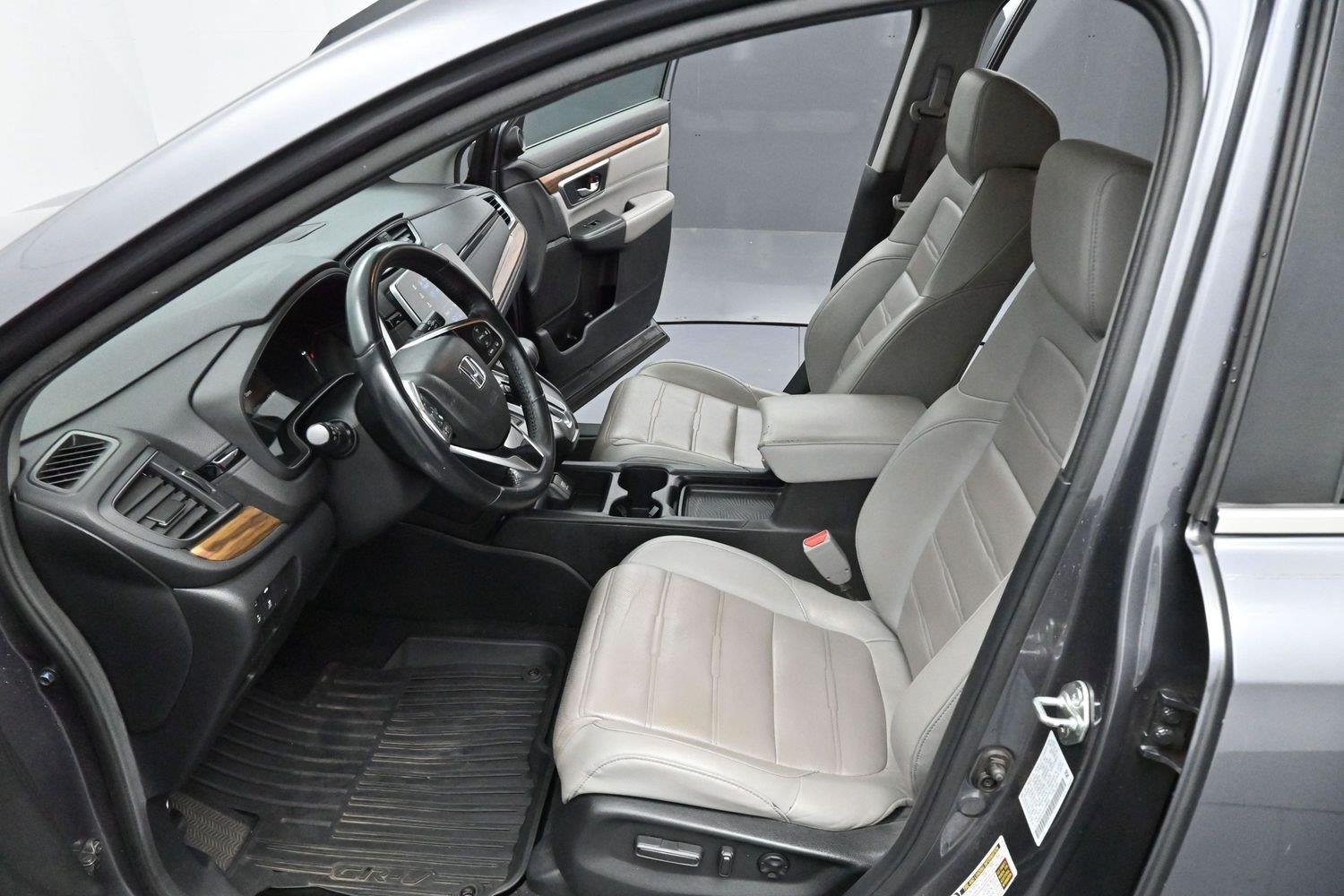 Used 2018 Modern Steel Metallic Honda EX-L image 12