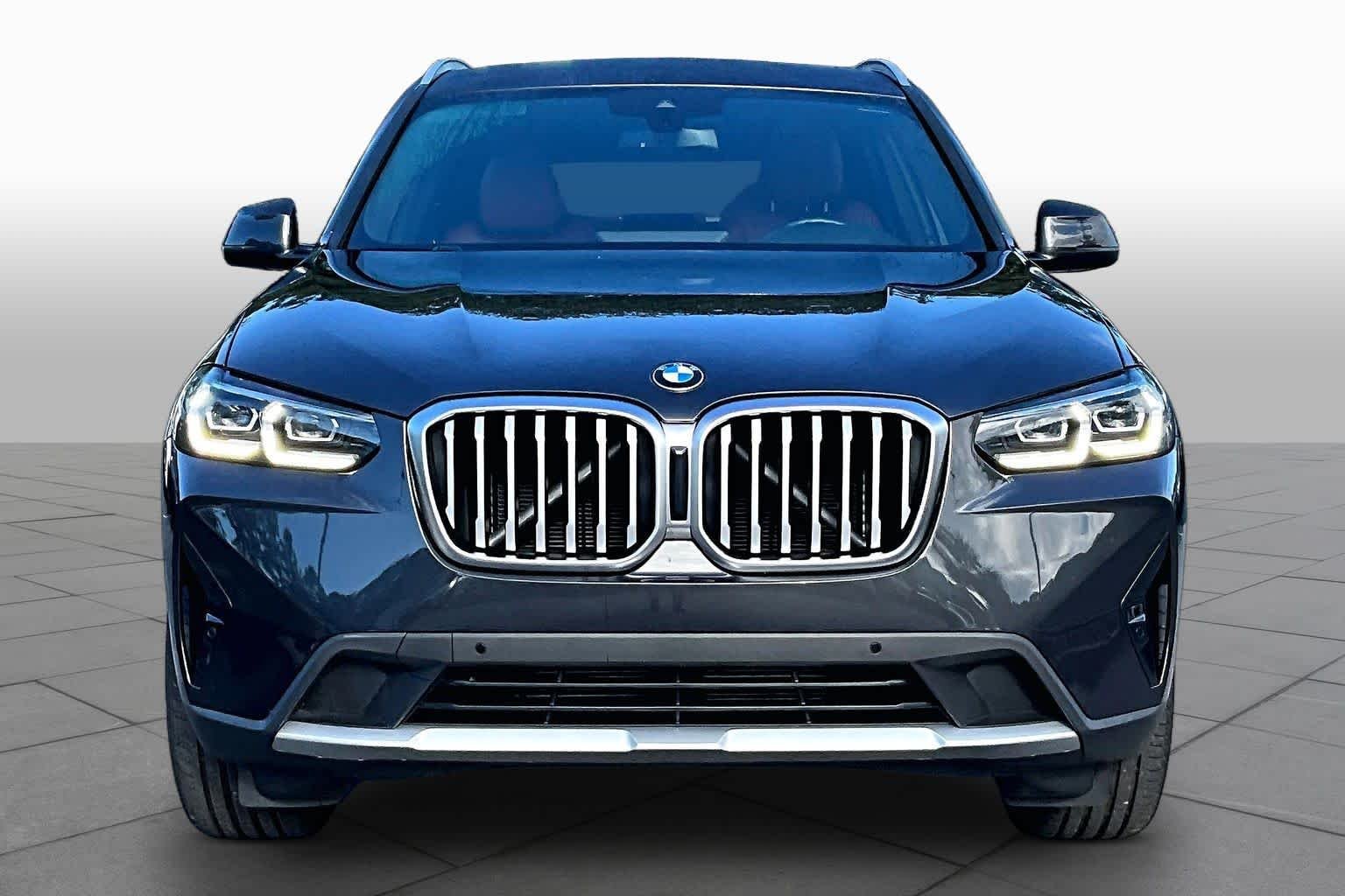 Used 2023 Dark Graphite Metallic BMW sDrive30i image 4