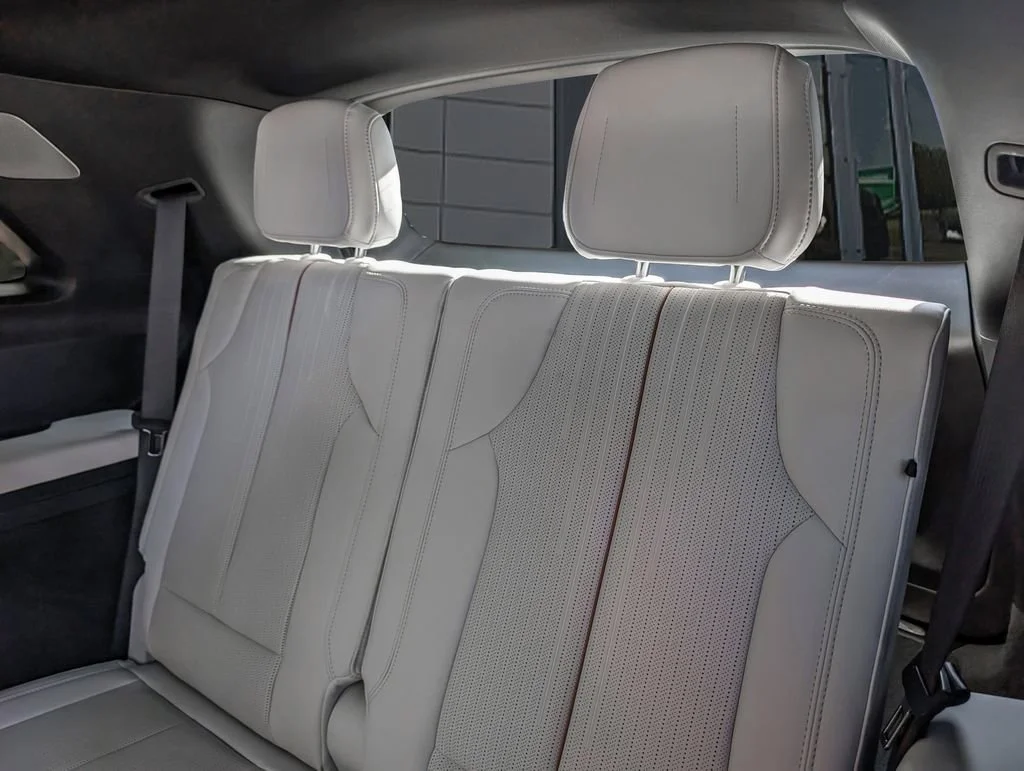 2026 Cadillac VISTIQ Sport - Photo 16