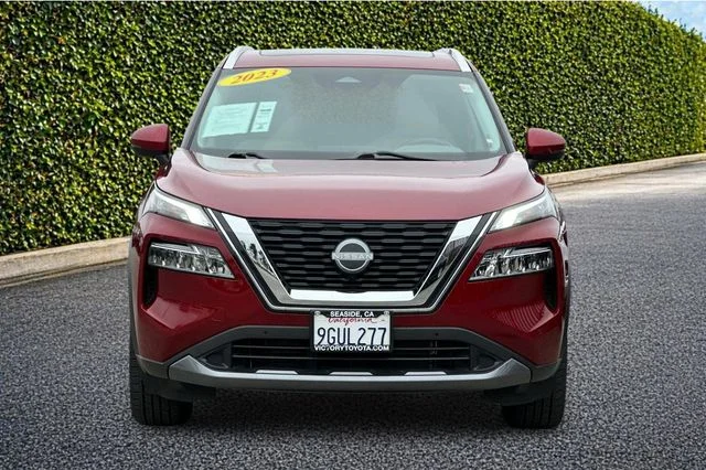 Used 2023 Red Nissan SL image 9