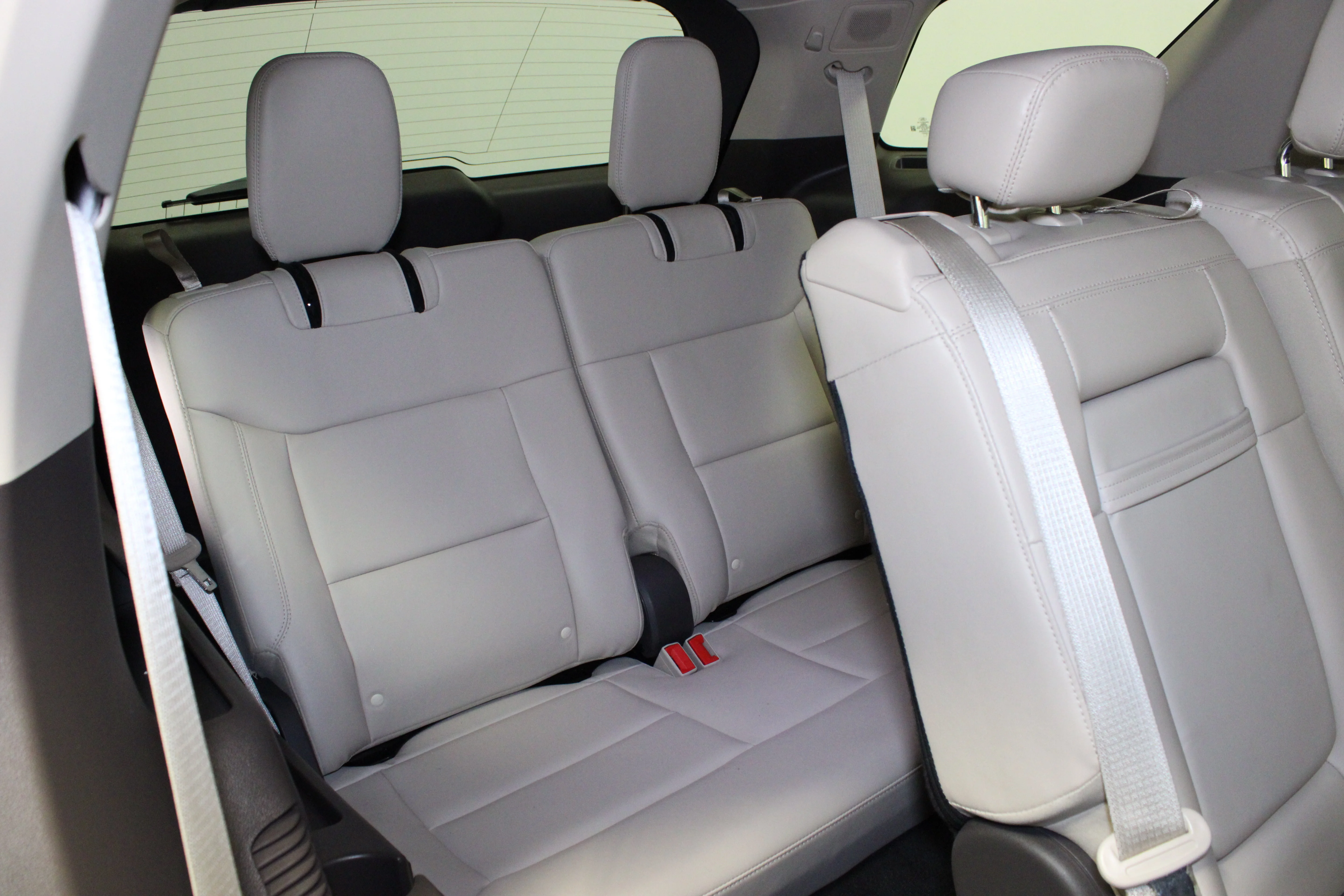 Used 2022 Stone Blue Metallic Ford Platinum image 18