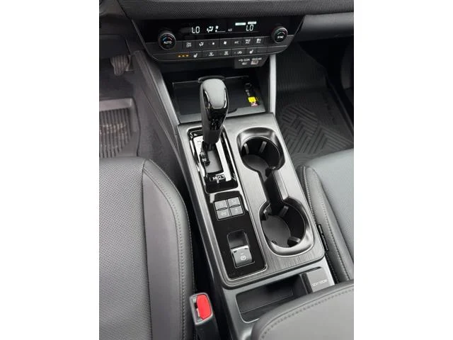 New 2026 CRYSTAL WHITE PEARL Subaru Limited XT image 21