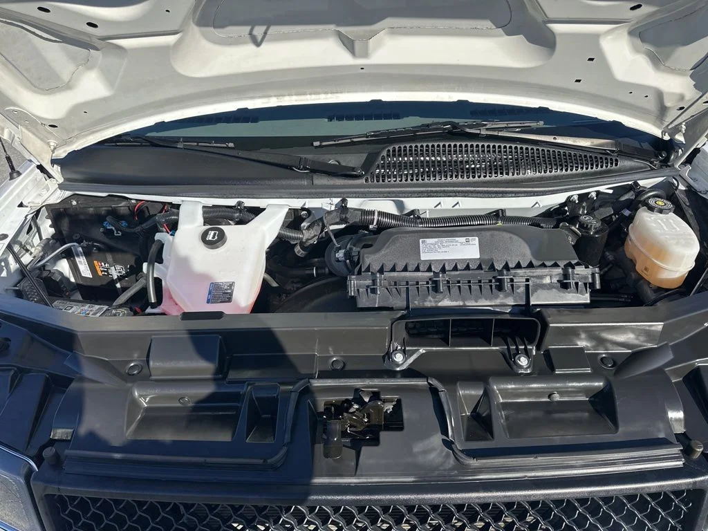 Used 2024 White Chevrolet Work Van image 27