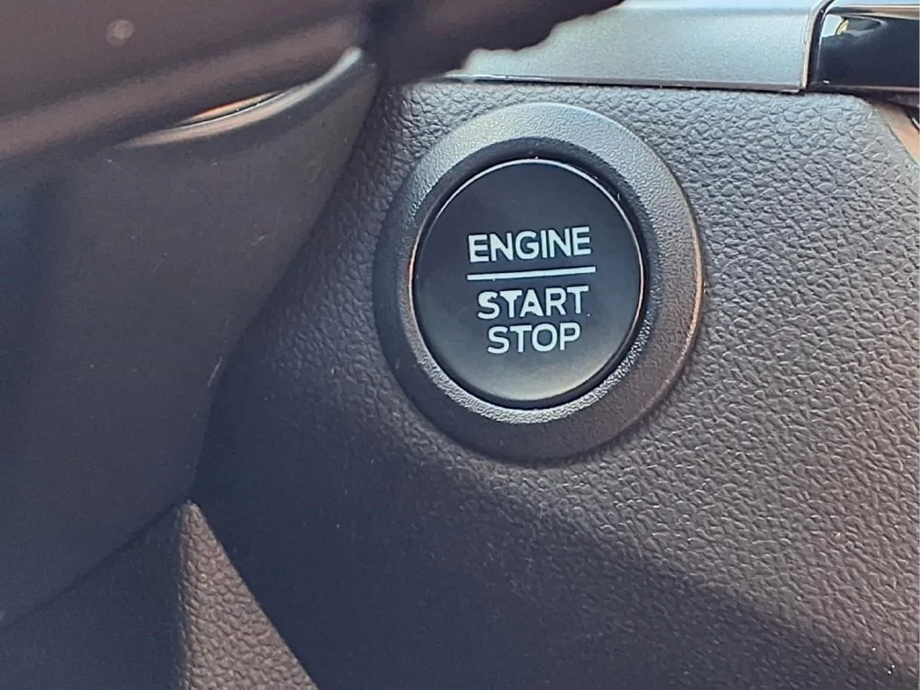Used 2024 Silver Ford Active image 25