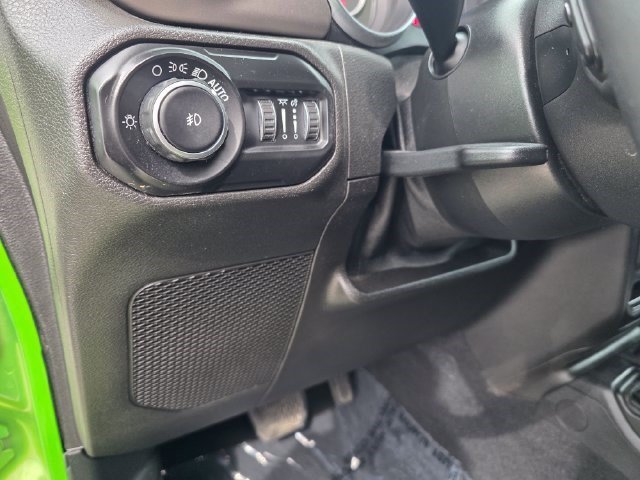 Certified Used 2018 Mojito! Clearcoat Jeep Sport S image 21