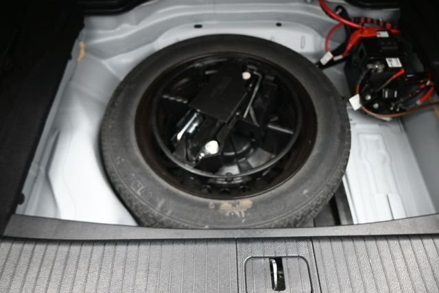 Used 2014 White Mercedes-Benz E 350 image 12