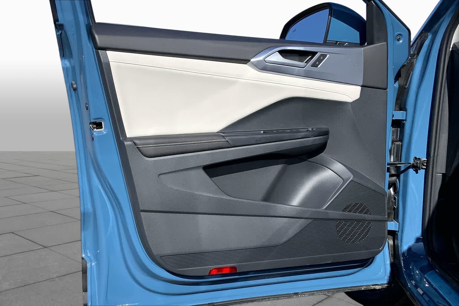 New 2026 Monterey Blue Pearl Volkswagen SE image 10