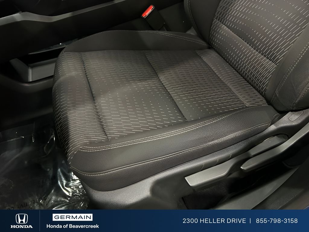Used 2025 Lakeshore Blue Metallic Chevrolet LT image 14