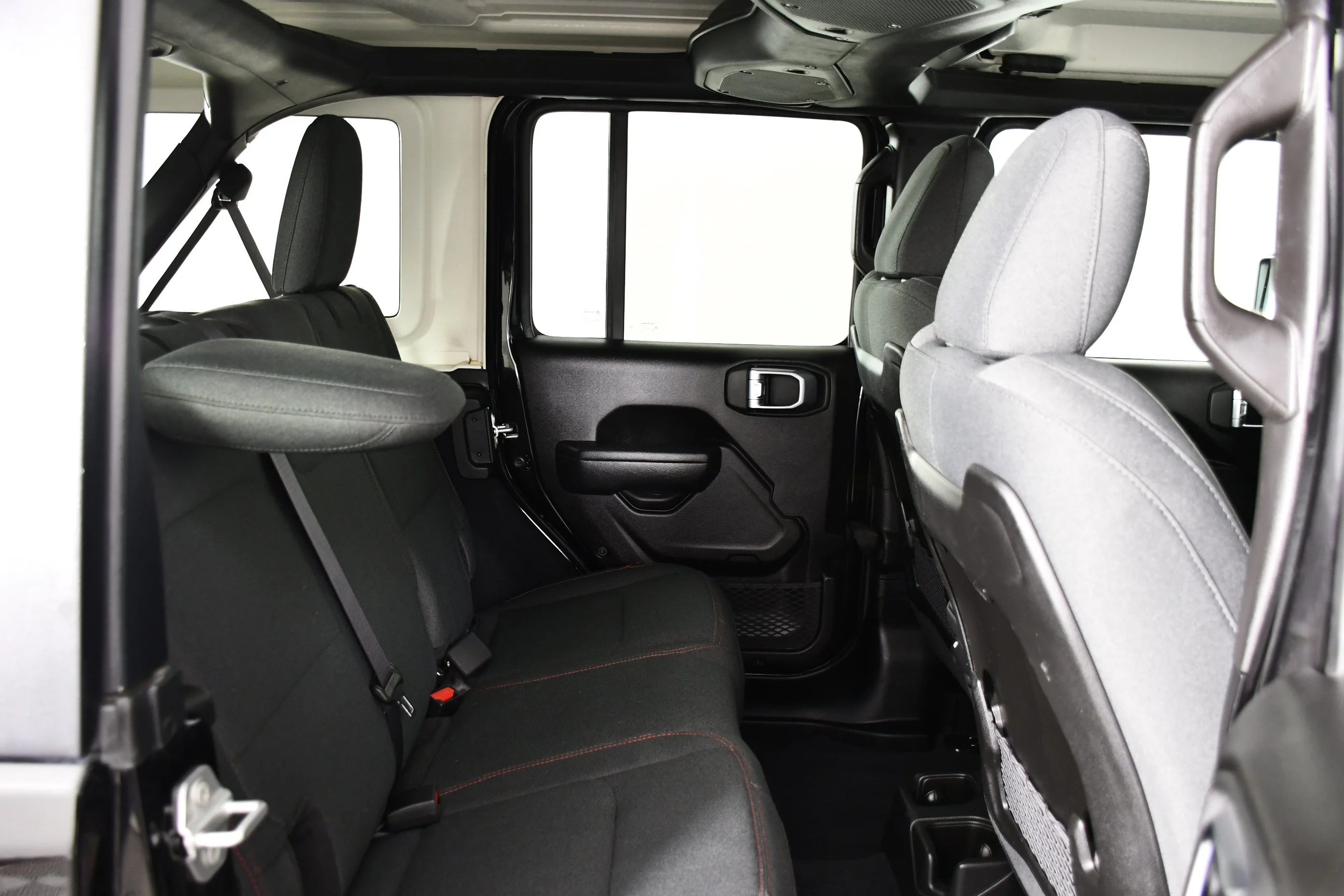 Used 2025 Black Clearcoat Jeep Rubicon image 39