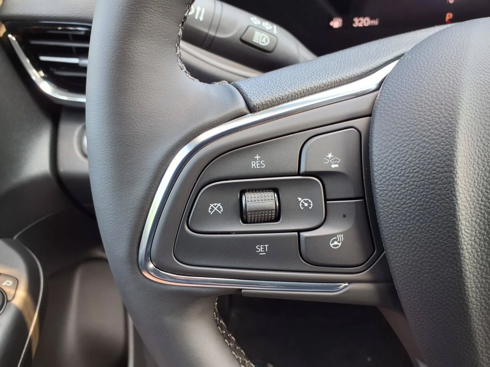 2026 Buick Envista Sport Touring - Photo 9