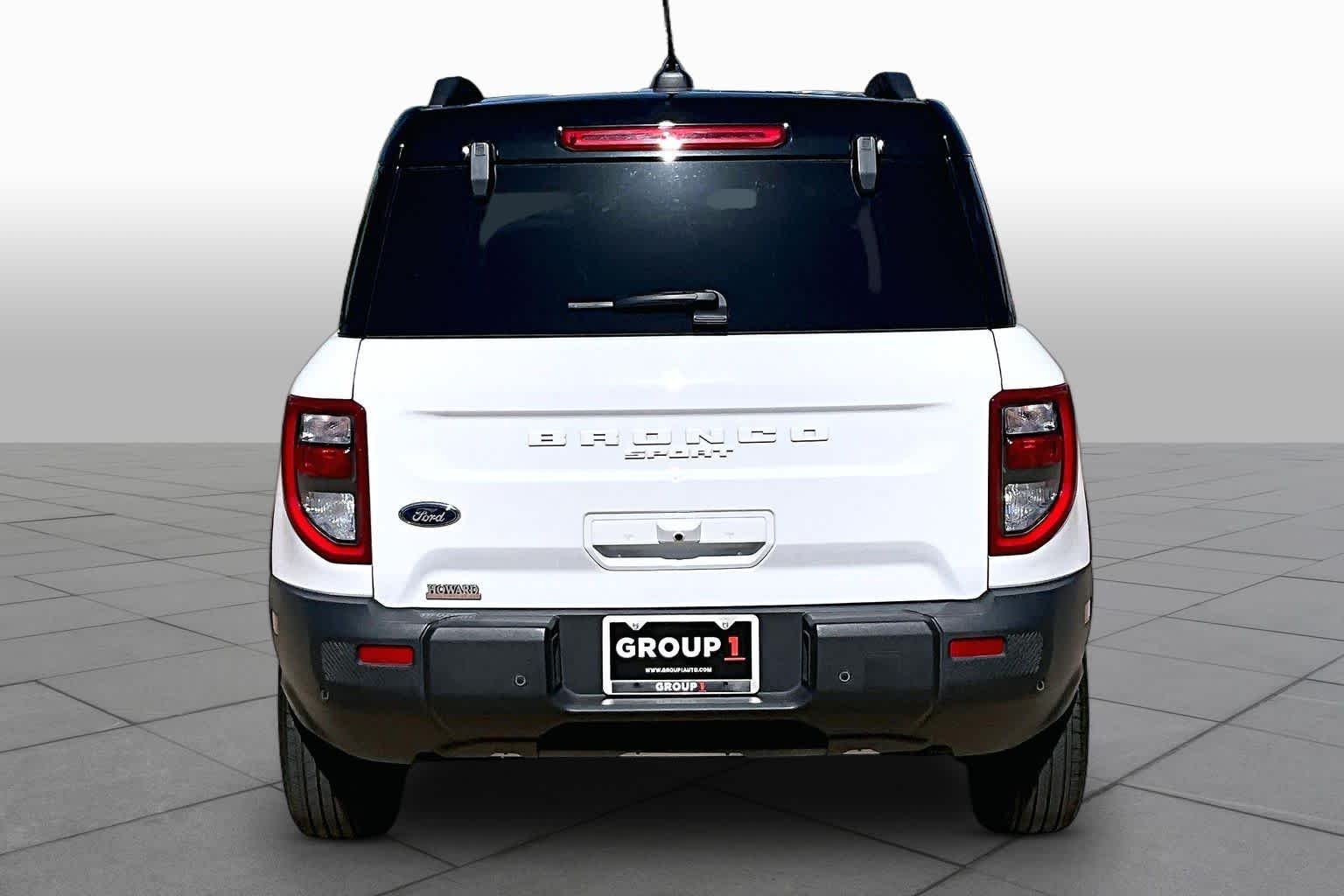 Used 2025 Oxford White Ford Outer Banks image 5